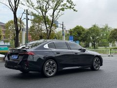 BMW 5 Series 530Li Leading M Sports Package - фото 18