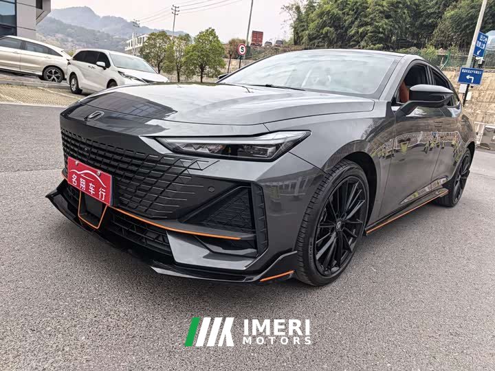 Changan UNI-V 1.5T sports version - автомобиль из Китая