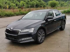 Lynk & Co Superb 2025 TSI280 DSG Exclusive Edition - фото 1