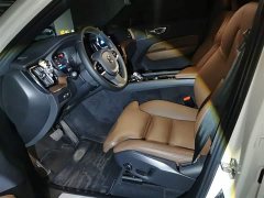 Volvo XC60 Recharge T8 AWD Long Range Plus Luxury - фото 16