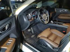 Volvo XC60 Recharge T8 AWD Long Range Plus Luxury - фото 17