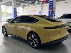 NIO ET5T 75kWh Touring - фото 5