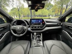 Toyota Crown Lufang 2.5L HEV four-wheel drive premium version - фото 8