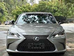 Lexus ES 200 Excellence Edition - фото 3