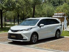 Toyota SIENNA 2.5L Hybrid Comfort Edition - фото 1