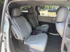 Toyota SIENNA 2.5L Hybrid Comfort Edition - фото 17
