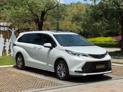 Toyota SIENNA 2.5L Hybrid Comfort Edition - фото 3