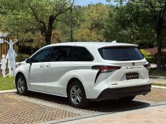 Toyota SIENNA 2.5L Hybrid Comfort Edition - фото 7