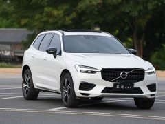 Volvo XC60 T5 four-wheel drive Zhiyuan Sport Edition - фото 10