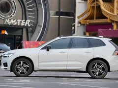 Volvo XC60 T5 four-wheel drive Zhiyuan Sport Edition - фото 11