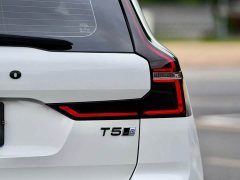 Volvo XC60 T5 four-wheel drive Zhiyuan Sport Edition - фото 13