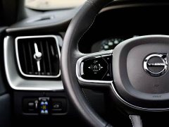 Volvo XC60 T5 four-wheel drive Zhiyuan Sport Edition - фото 17