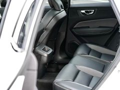 Volvo XC60 T5 four-wheel drive Zhiyuan Sport Edition - фото 19