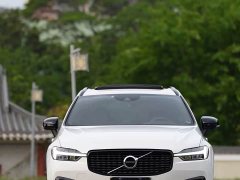 Volvo XC60 T5 four-wheel drive Zhiyuan Sport Edition - фото 2