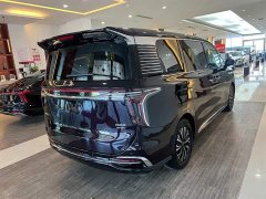 Hongqi HQ9 PHEV 2.0T four-wheel drive luxury version - фото 2