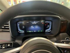 Hongqi HQ9 PHEV 2.0T four-wheel drive luxury version - фото 3