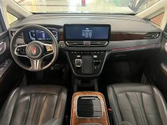 Hongqi HQ9 PHEV 2.0T four-wheel drive luxury version - фото 5