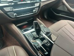 BMW 5 Series 2022 525Li M Sports Package - фото 10