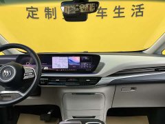 Lynk & Co Century 2.0T four-seater private version - фото 13