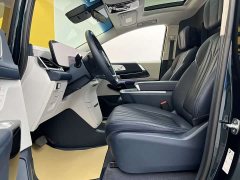 Lynk & Co Century 2.0T four-seater private version - фото 3