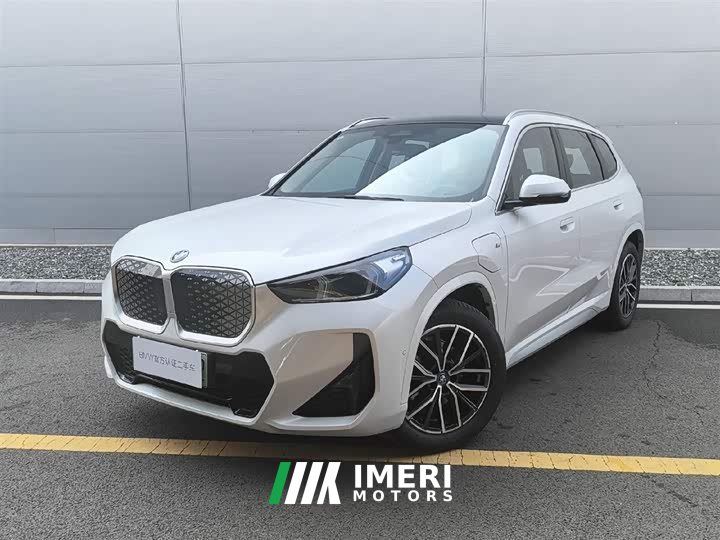BMW iX1 eDrive25L M Sports Package - автомобиль из Китая