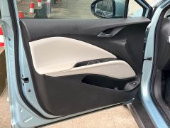 Lynk & Co Weilan 6 plug-in hybrid interconnected fashion - фото 10