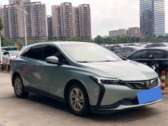 Lynk & Co Weilan 6 plug-in hybrid interconnected fashion - фото 4