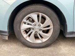 Lynk & Co Weilan 6 plug-in hybrid interconnected fashion - фото 6