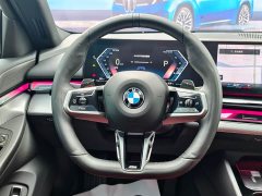 BMW 5 Series (Imported) 2024 530i Leading M Sports Package - фото 13