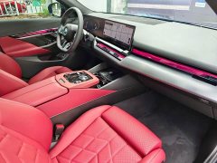 BMW 5 Series (Imported) 2024 530i Leading M Sports Package - фото 19