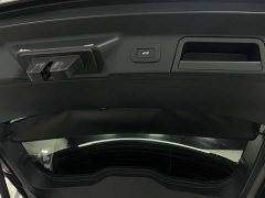 Land Rover Range Rover Velar 250PS Black Collector’s Edition - фото 12