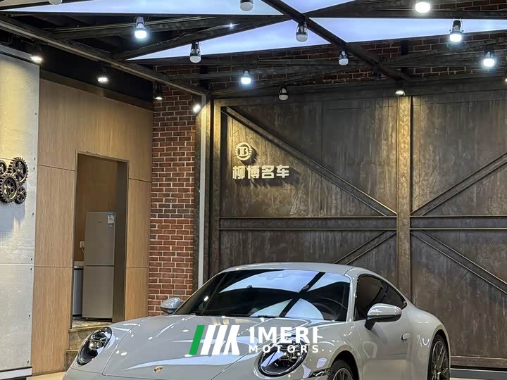 Porsche 911 2020 Carrera 3.0T - автомобиль из Китая