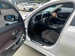 BMW 3 Series 320Li M Sport Package - фото 8