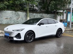 Changan UNI-V 1.5T premium - фото 1