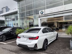 BMW 3 Series 325i M Sports Package - фото 17