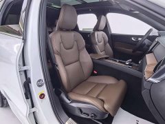 Volvo XC60 B5 four-wheel drive Zhiyuan luxury version - фото 8