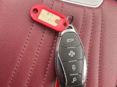 Hongqi H5 2.0T automatic smart connected flag version - фото 12