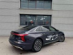 Hongqi H5 2.0T automatic smart connected flag version - фото 2