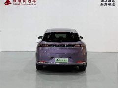 AITO Wenjie M5 extended range Ultra four-wheel drive version - фото 6