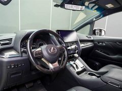 Lexus LM 2023 350 four-seat version - фото 8