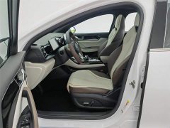 BYD Qin PLUS Champion Edition DM-i 55KM Transcendent Type - фото 10