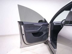 Tesla Model Y L 2025 long-range all-wheel drive version - фото 11