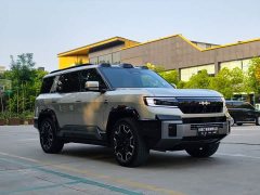 Fangchengbao Leopard 8 2025 Zhiyong flagship version 6 seats - фото 8
