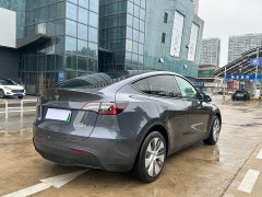 Tesla Model Y facelift, long-range all-wheel drive version - фото 9