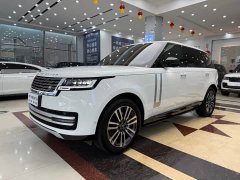 Land Rover Range Rover 2023 3.0 L6 400PS Genesis Extended Edition - фото 1