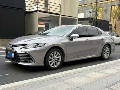 Toyota Camry 2.0GVP Leading Edition - фото 1