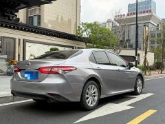 Toyota Camry 2.0GVP Leading Edition - фото 3
