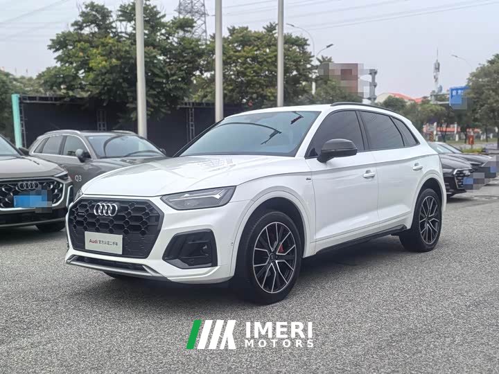Audi Q5L 45 TFSI luxury and dynamic - автомобиль из Китая