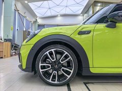 MINI 2023 facelift 2.0T COOPER S racing driver - фото 13