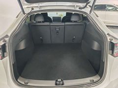 Tesla Model Y rear-wheel drive version - фото 10